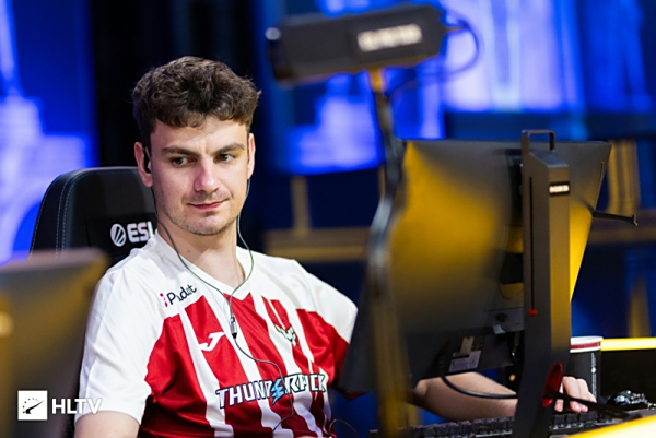 StarLadder StarSeries Fall 2025 小组赛将在线举行