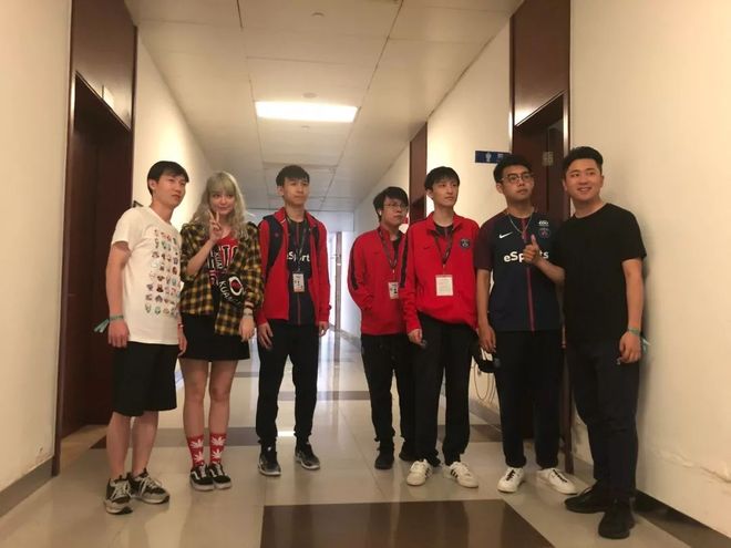 NiKo谈不转型指挥：相信自己依旧可以成为顶级选手